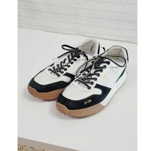 Sam Edelman Layla Sneakers in Blk/White, sz 9